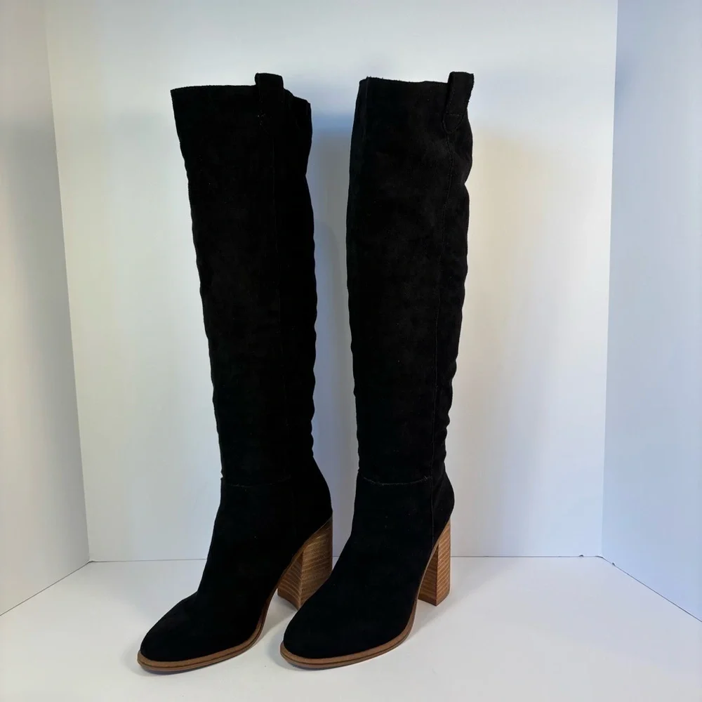 Tall Black Faux Suede Boot with Stacked 3.5”Heel Sz 6 Boho Festival Western